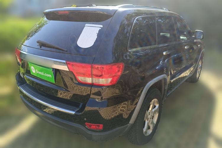 Used Jeep Grand Cherokee 2011 3.6L Luxury Navigation Edition Exterior 5