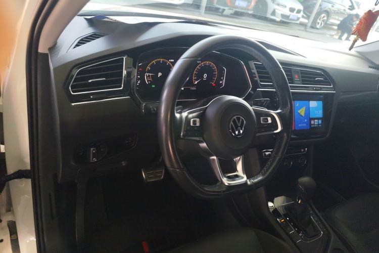 Used Volkswagen Tiguan L 2021 330TSI Automatic Two-Wheel Drive R-Line Enhanced Edition