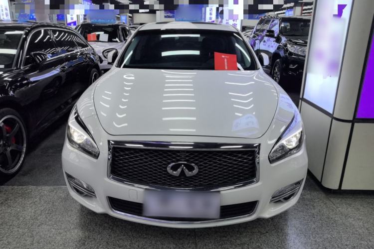 Used Infiniti Q70 2015 Q70L 2.5L Elite Edition Front