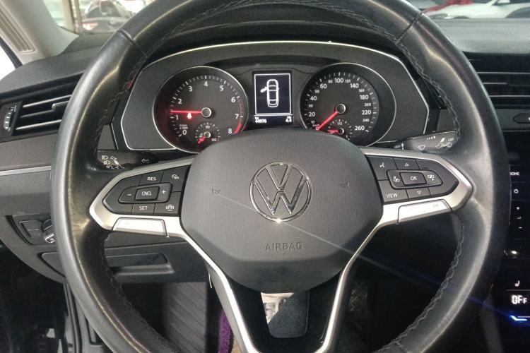 Used Volkswagen Magotan 2020 330TSI DSG Leading Model Steering Wheel
