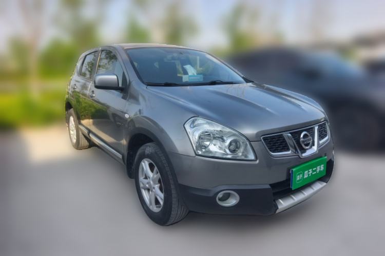 Used Nissan Qashqai 2011 2.0 XL Fire CVT 2WD Front Right 45 Deg