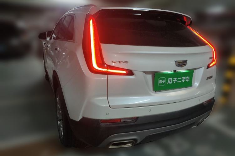 Used Cadillac XT4 2021 28T Two-Wheel Drive Leading Version
