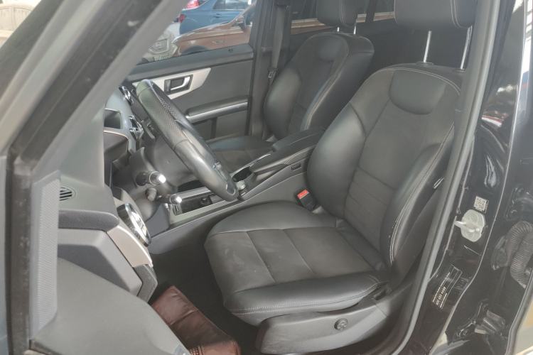 Used Mercedes-Benz GLK-Class 2015 GLK 260 4MATIC Dynamic Edition Ultimate Version
