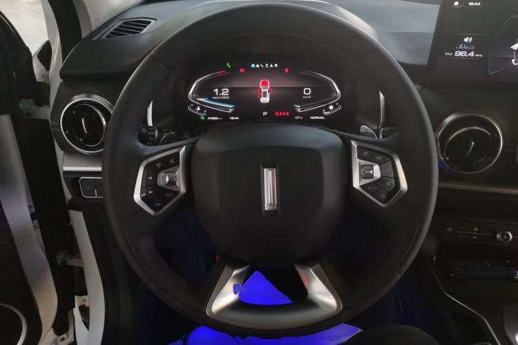 Used Wey VV6 2021 2.0T Two-Wheel Drive Smart Plus