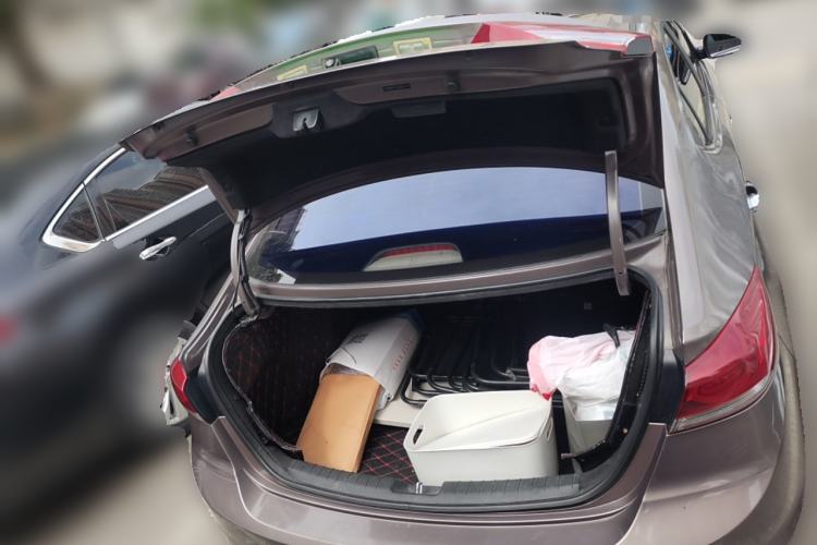 Used Hyundai Elantra (6th Generation / Lingdong) 2016 1.6L Automatic ZhiXuan · Luxury Version