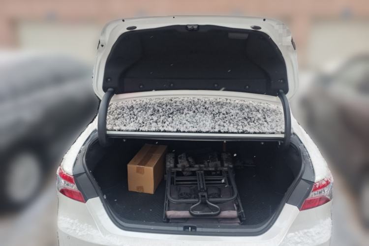 Used Toyota Camry 2019 Dual-Engine 2.5 HG Luxury Edition China VI Standard