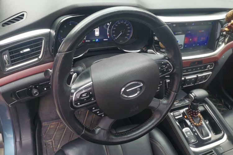 Used GAC Trumpchi GS8 2017 320T Two-Wheel Drive Luxury Smart Connectivity Version (7 Seats)