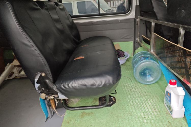 Used Ford Classic Transit 2015 2.8T Diesel Multi-Function Vehicle Short Wheelbase 6-Seater Mid-Roof Edition JX493ZLQ4