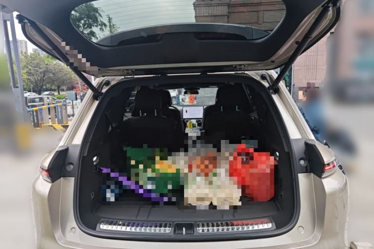 Used Li Auto L8 2023 Pro Model Trunk