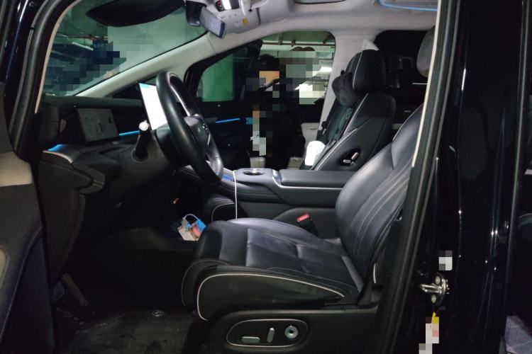 Used XPeng X9 2024 702 Ultra-Long Range Pro