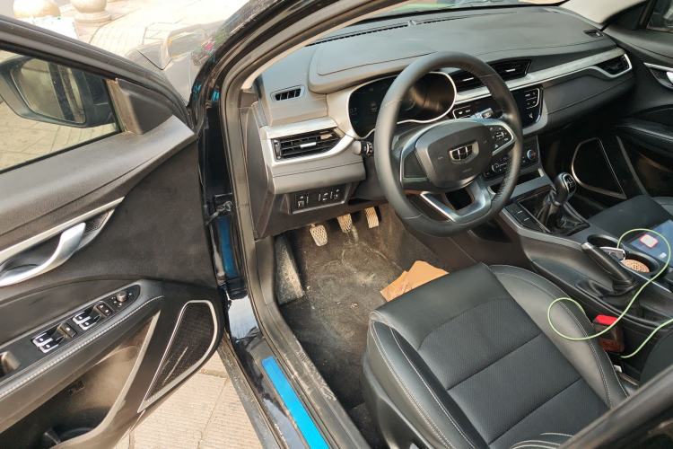 Used Geely Auto Emgrand 2019 Leading Edition 1.5L Manual Upgraded Connectivity Model China V Standard
