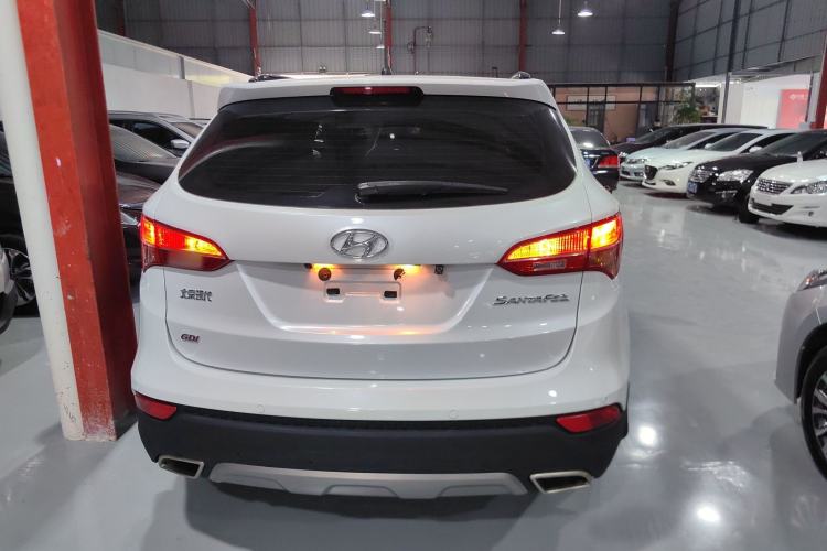 Used Hyundai Santa Fe 2013 2.4L Automatic Two-Wheel Drive Smart Version