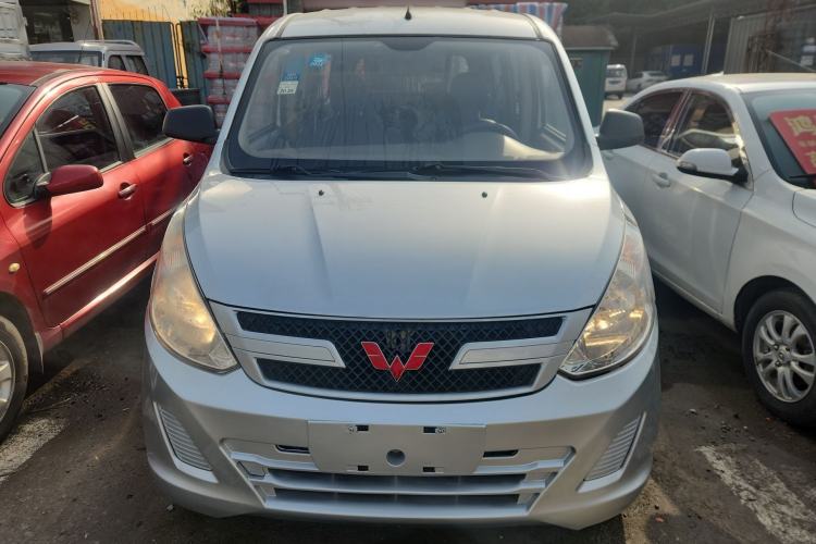 Used Wuling Rongguang V 2015 1.2L Practical Model