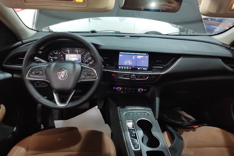 Used Buick Regal 2022 552T Smart Edition Center Console