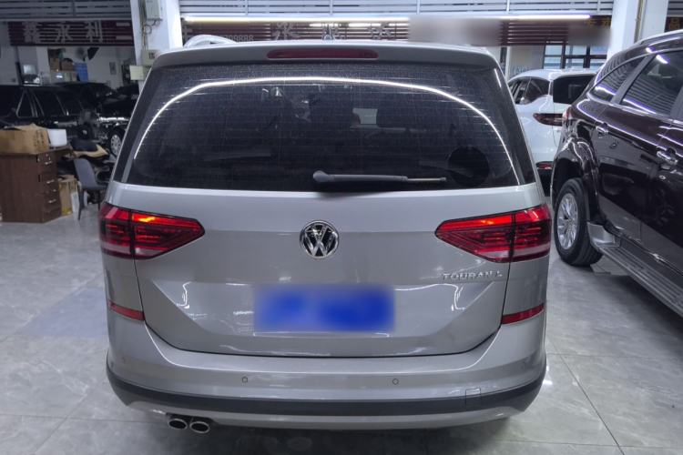 Used Volkswagen Touran 2018 Volkswagen Touran L 280TSI DSG Boundary Edition 7 Seats China VI Standard Exterior 5