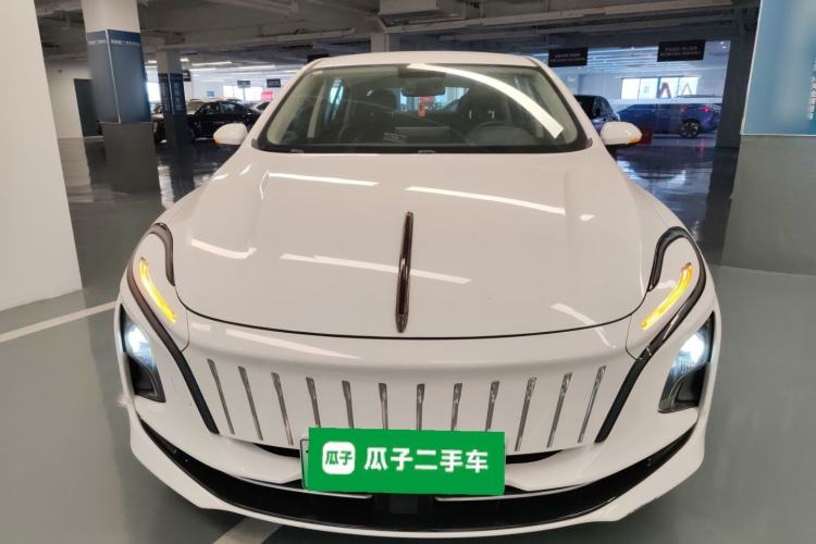 Used Hongqi E-QM5 2022 431 km Charge & Enjoy Edition