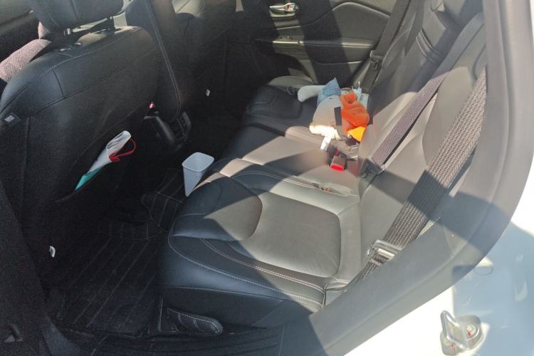 Used Jeep Cherokee 2017 2.0L Superior Edition Left Rear Seat