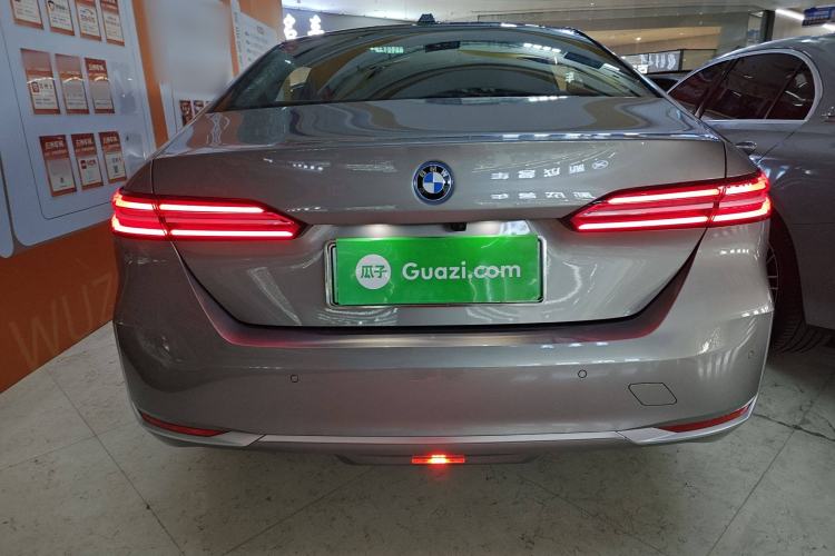 Used BMW i5 2024 eDrive 35L Prestige Luxury Package
