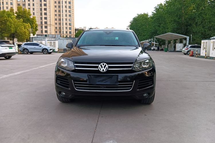 Used Volkswagen Touareg 2011 3.0 TSI Luxury Edition Exterior 1