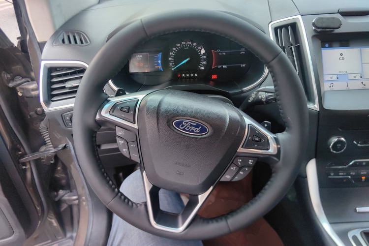 Used Ford Edge 2016 EcoBoost 245 Two-Wheel-Drive Titanium 7-Seater