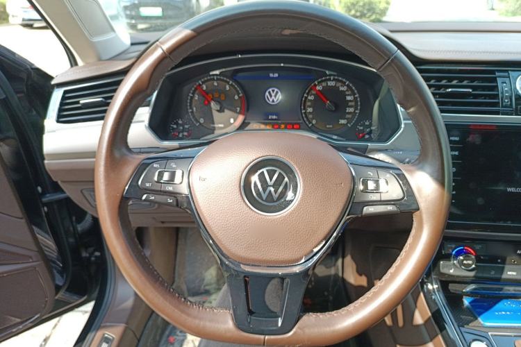 Used Volkswagen Phideon 2021 380TSI Luxury Edition
