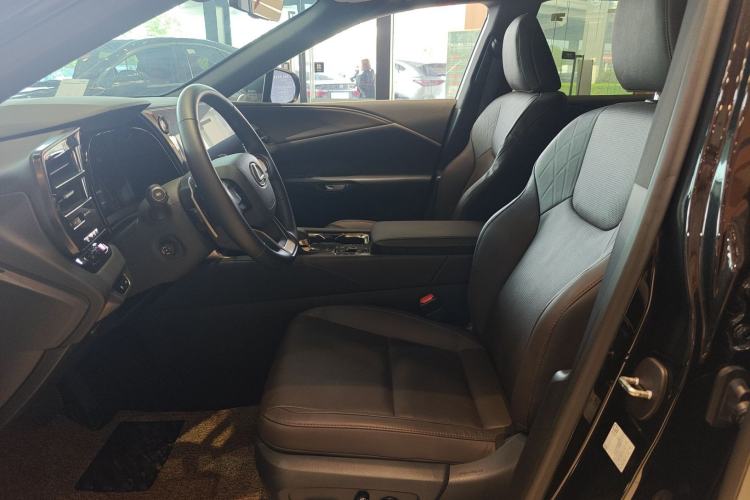 Used Lexus RX New Energy 2023 450h+ Four-Wheel Drive Enjoyment Edition Left Front Seat