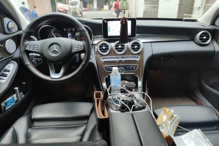 Used Mercedes-Benz C-Class 2018 C 180 L Fashion Model Center Console