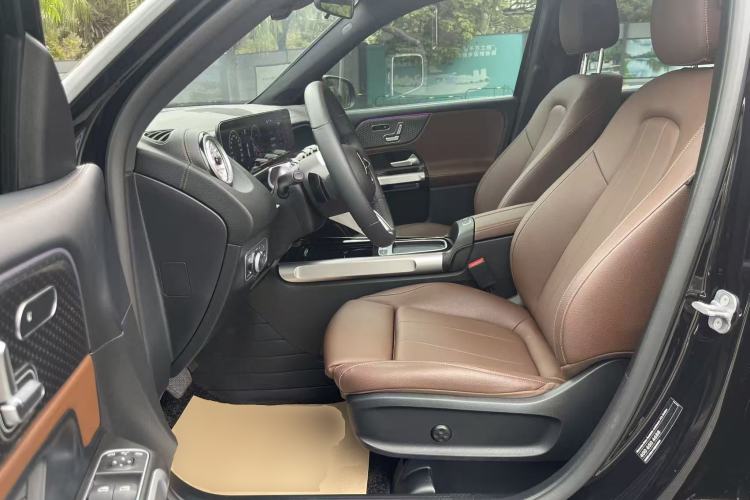 Used Mercedes-Benz GLB 2024 Refresh GLB 220 Fashion Edition Left Front Seat