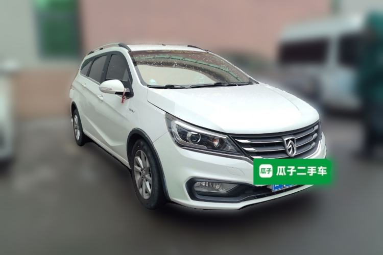 Used Baojun 310W 2017 1.5L Manual Fashion Model China V