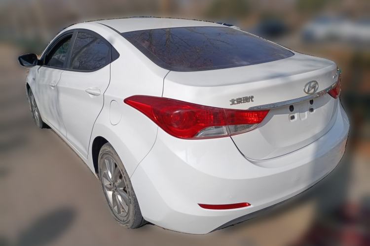 Used Hyundai Elantra (5th Generation / Langdong) 2015 1.6L Automatic Fashion Model