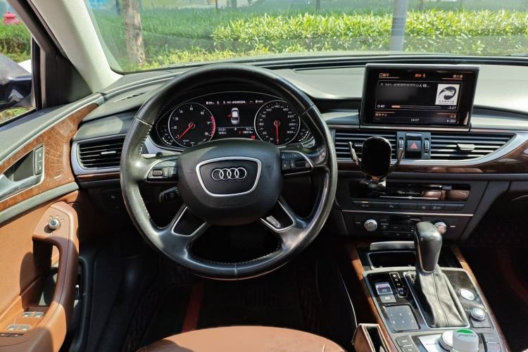 Used Audi A6L 2017 TFSI Comfort Model Steering Wheel