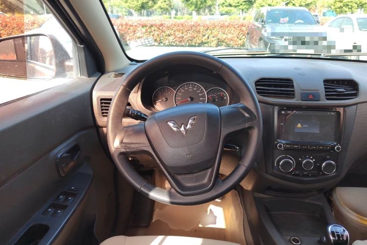 Used Wuling Hongguang 2016 1.5L S Comfort Version
