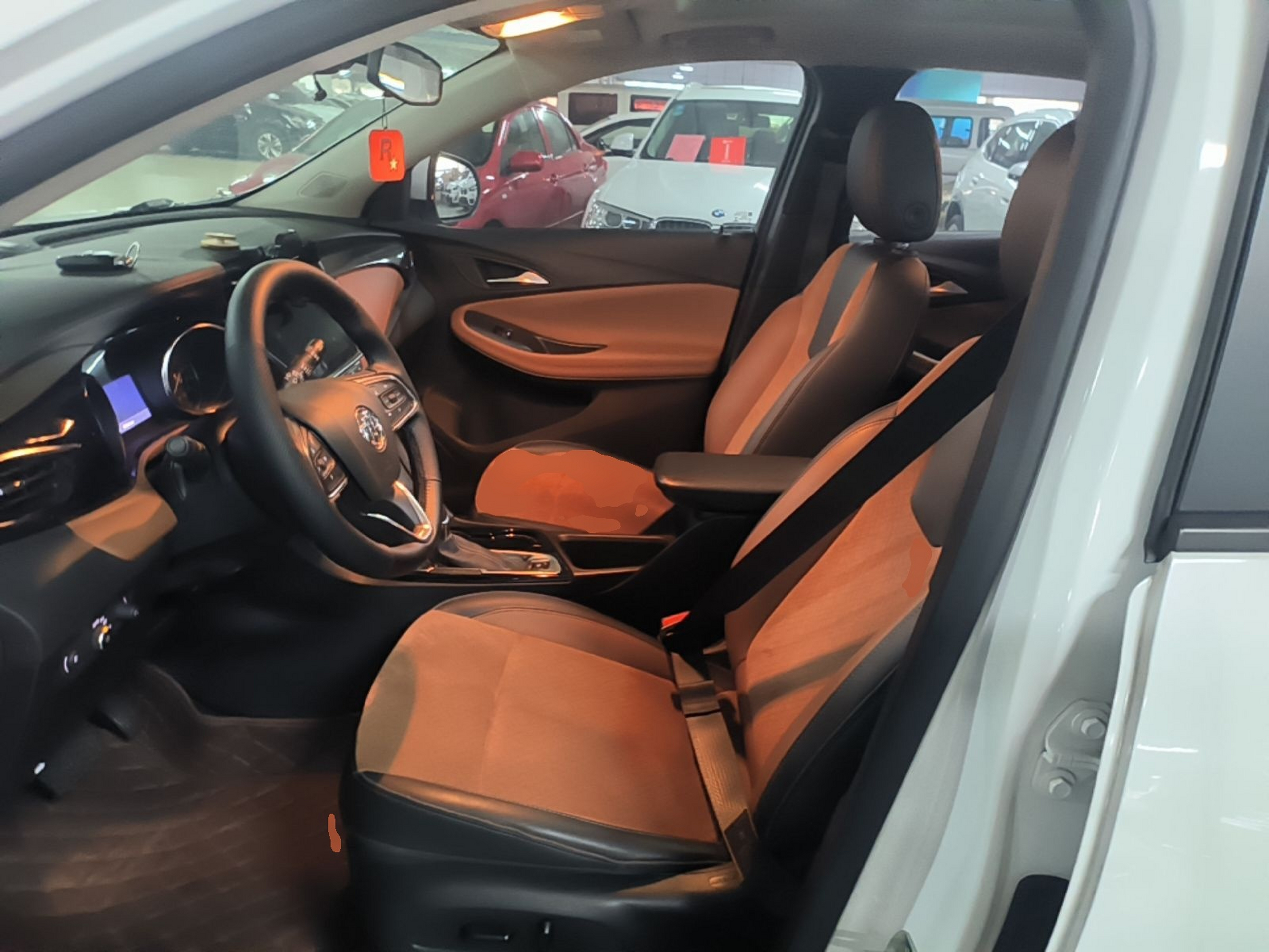 Interior delantero