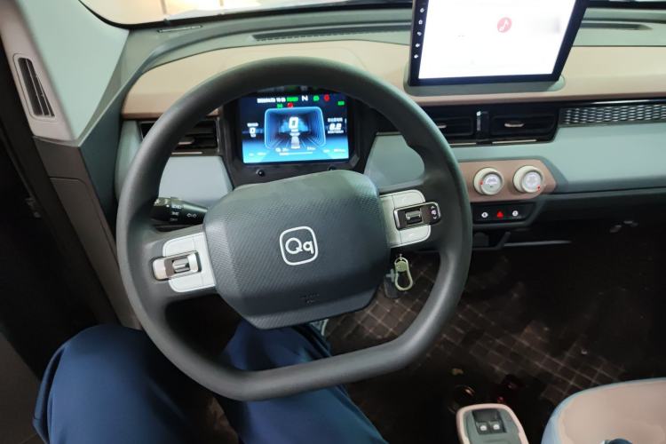 Used Chery QQ Ice Cream 2024 Edition Youth Version 205km Sundae Steering Wheel