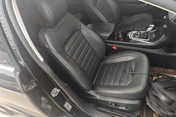 Used Ford Edge 2018 EcoBoost 245 Two-Wheel-Drive Titanium 7-Seater China V Standard
