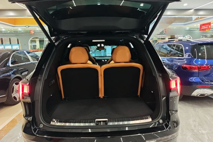 Used Lynk & Co 09 EM-P 2021 2.0T PHEV Halo Six-Seater Trunk