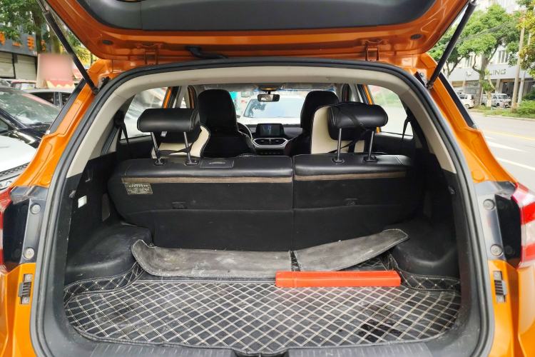 Used Baojun 510 2017 1.5L Automatic Fashion Model