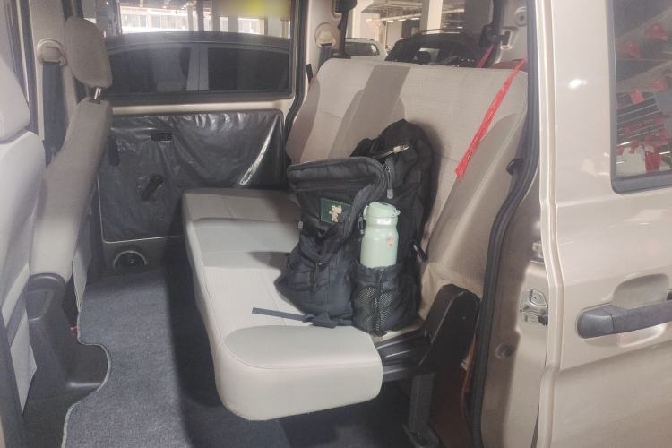 Used Wuling Hongguang V 2022 1.5L Jingqu Edition Electric-Assist LAR