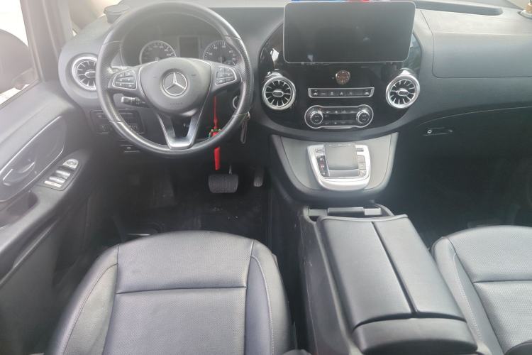 Used Mercedes-Benz Vito 2018 2.0T Business Version China V Emission Standard Center Console