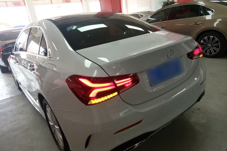 Used Mercedes-Benz A-Class 2021 A 200 L Sport Sedan Fashion Model
