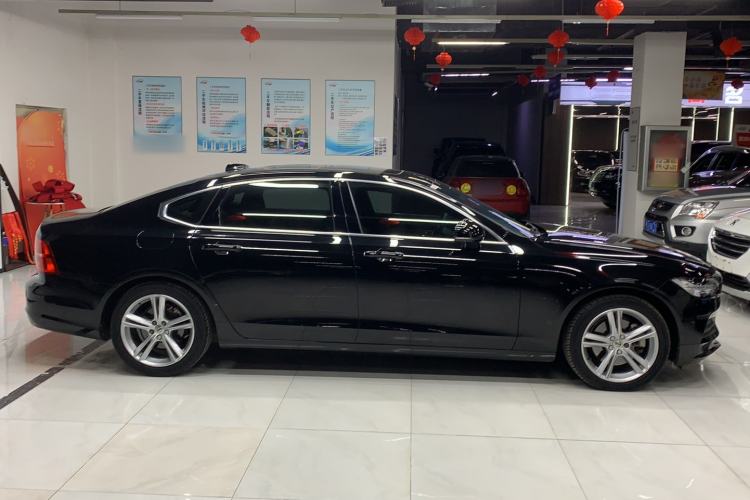 Used Volvo S90 2017 T4 Zhiyuan Edition