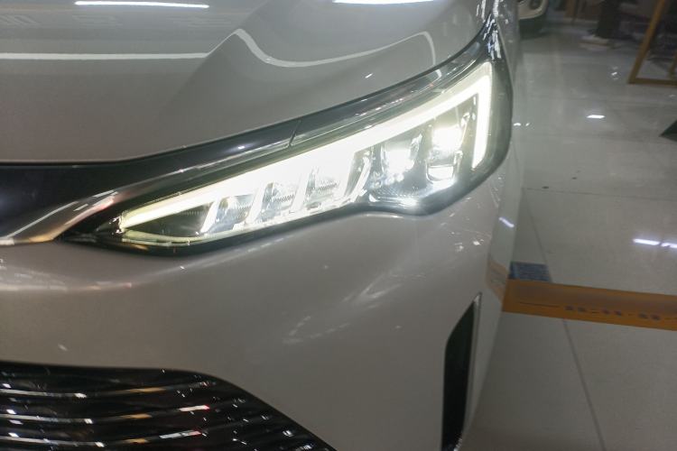 Used Buick Century 2023 2.0T Seven-Seater Yinshi Edition Left Front Headlight