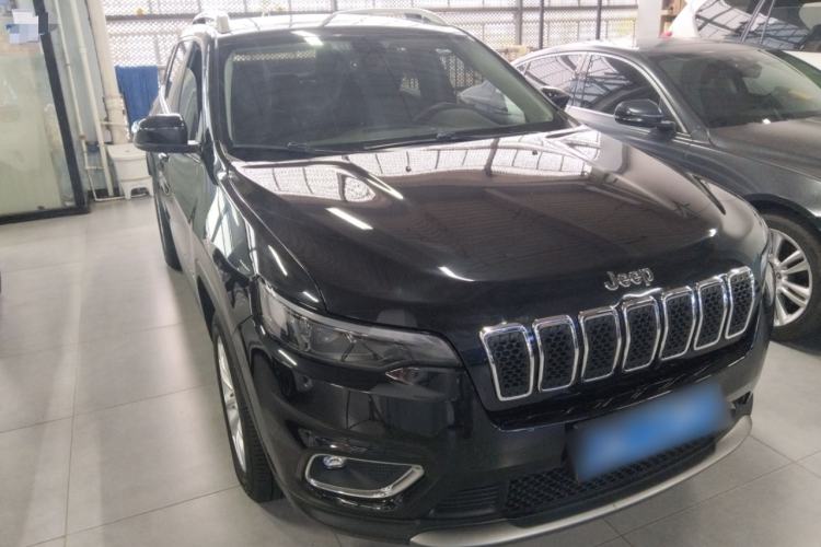 Used Jeep Cherokee 2019 2.0T Two-Wheel Drive Smart Enjoyment Version China VI