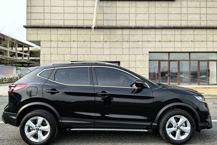 Used Nissan Qashqai 2023 Classic 2.0L CVT XV Comfort Edition Exterior 1