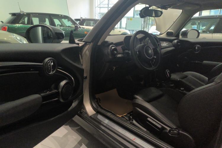 Used MINI MINI 2022 2.0T COOPER S Classic Edition