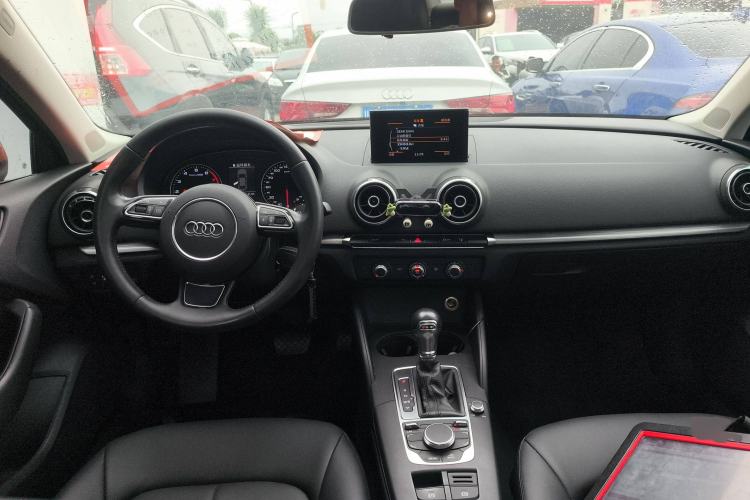 Used Audi A3 2015 Limousine 35 TFSI Millionth Anniversary Intelligent Leading Model
