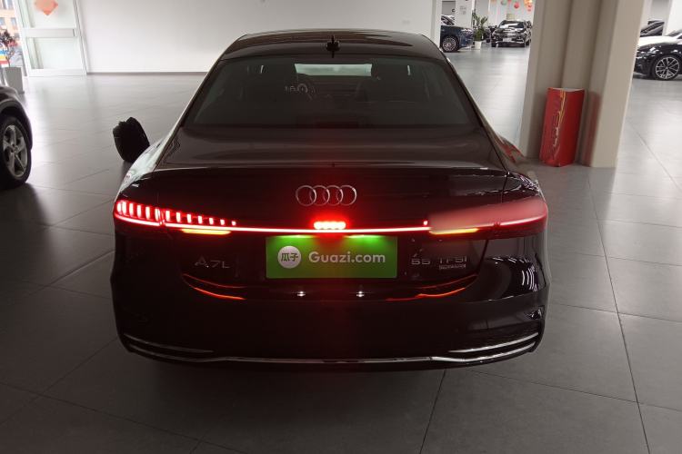 Used Audi A7L 2024 45TFSI quattro S-line Visionary Edition Flow Crystal Package