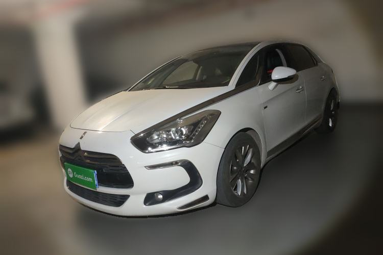 Used DS 5 2014 1.6T Luxury Edition THP160