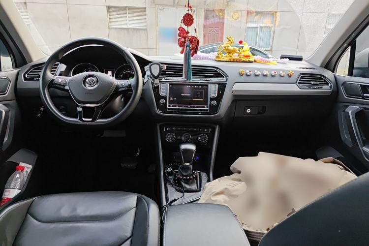 Used Volkswagen Tiguan L 2017 330TSI Automatic Two-Wheel Drive Luxury Edition