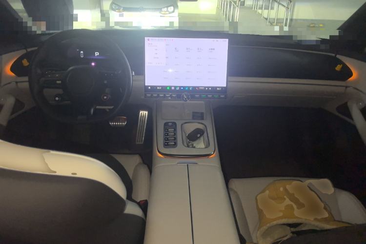 Used Xiaomi Auto SU7 2024 Four-Wheel Drive Ultra-Long Range Advanced Intelligent Driving Max Edition